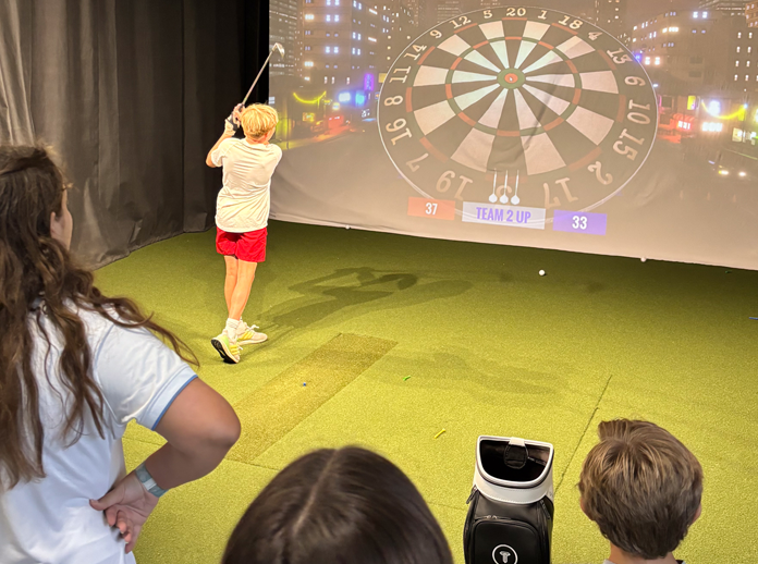 TF-Golf-PV-Juniors-Carousel-3