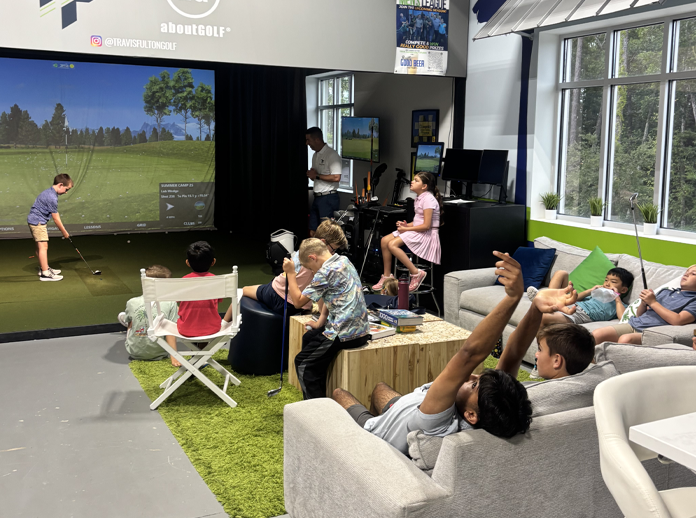 Juniors Landing Carousel - 2