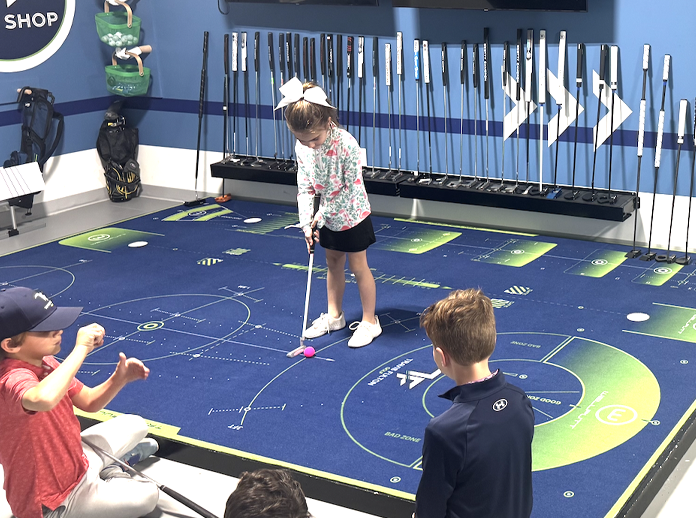 Juniors Landing Carousel - 7