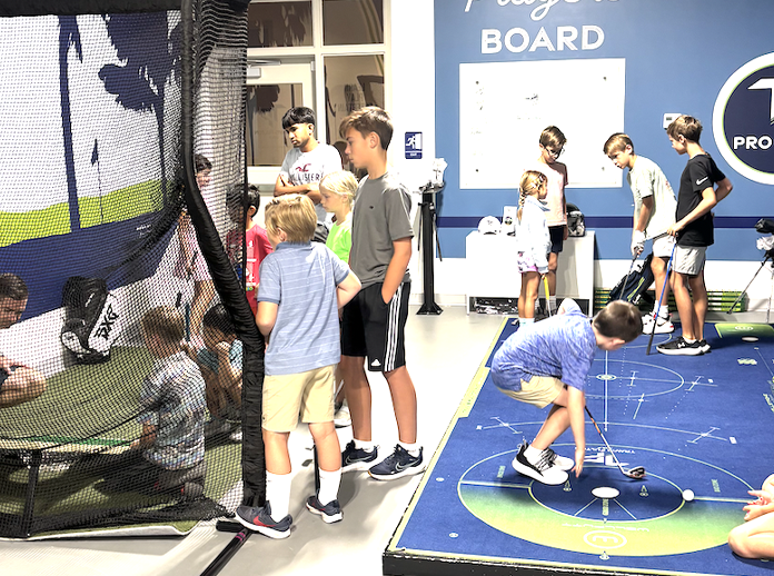 Juniors Landing Carousel - 8